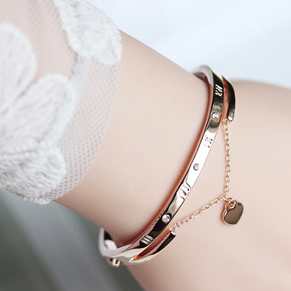 Rose Gold Plated Rhinestone Cuff Bracelet Bangle - Picture 3 of 4